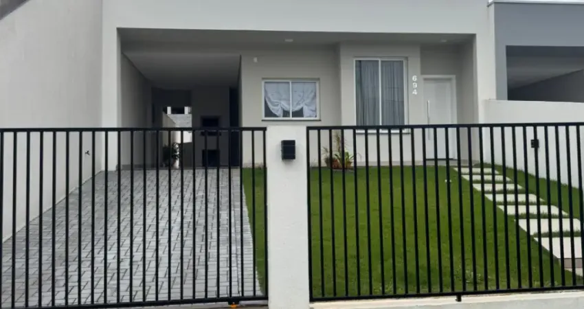 VENDE-SE EXCELENTE CASA NO BAIRRO SÃO FRANCISCO!