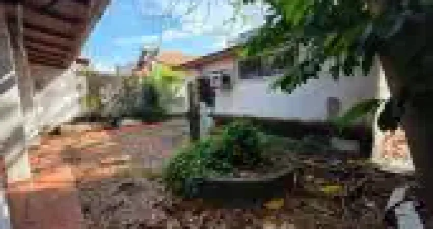 VIERALVES. ALUGO CASA COMERCIAL/ RECIDENCEIAL COM 3 QUARTOS SENDO 1 SUITE. TODO NA LAJE