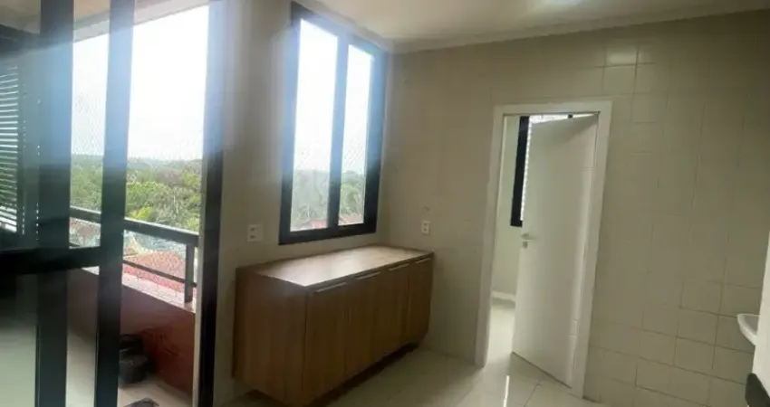 Cond. claudio santoro | ponta negra 3 suites + 1 escritorio, fino acabamento.