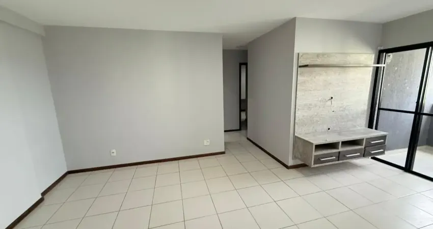 Cond. sollar dos franceses 3 quartos sendo 1 suite e 2 semi suites. andar alto, r$ 3.700,00