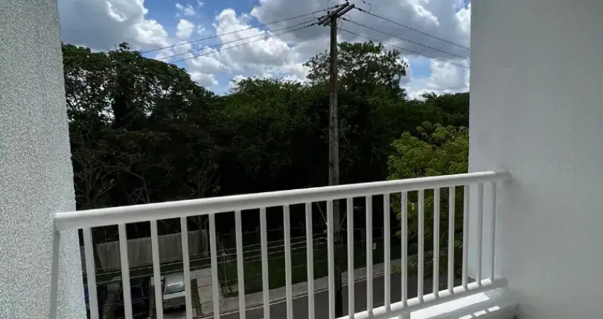 Flores, cond. life flores, 3 quartos sendo 1 suíte, armários e ar.2 vagas