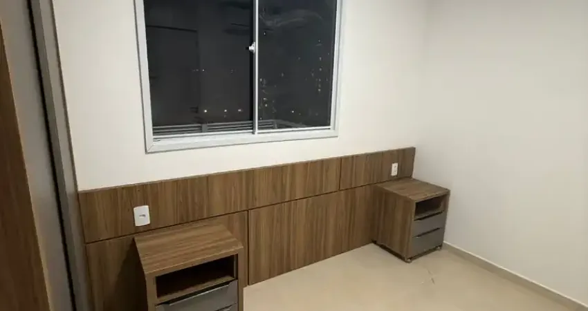 Stilo ponta negra, 2 quartos sendo 1 suíte, andar alto, novo, armarios, climatiado, 1 vaga