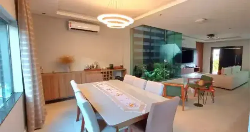 Ponta negra. cond. morada dos passaros, casa duplex com 4 suites, sala para 3 ambientes e 4 vagas.