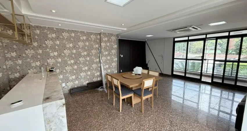 Aceito carro/ parcelo, vieiralves, ed. marvic, com 279m2, 4 suítes, armários e ar