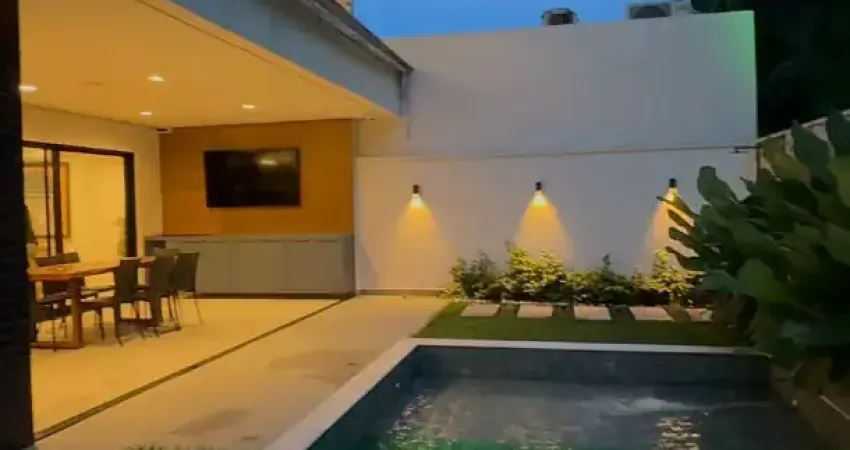 Casa luxuosa na ponta negra, 3 suítes, totalmente mobiliada piscina, churrasqueira
