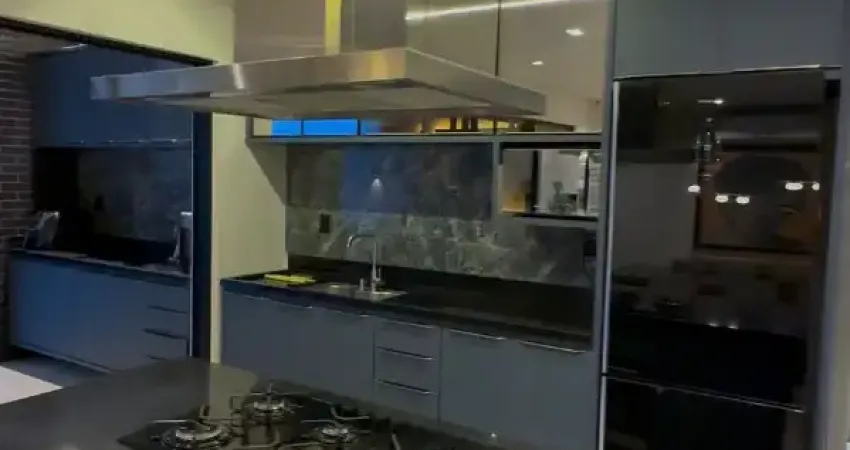 Ponta negra, totalmente mobiliada : 3 suítes, sendo 1 master, piscina e churrasqueira