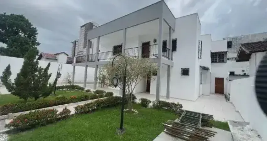 Cond. le village blanc, com 4 quartos, sendo 2 suítes, 510m2, piscina, churrasqueira