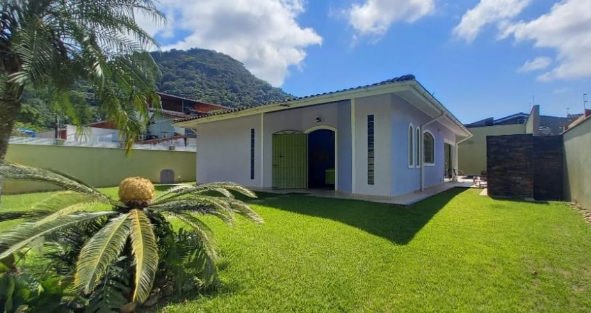Casa com 3 quartos à venda na Rua Farmacêutico João Manoel Gonçalves, Praia do Lazaro, Ubatuba
