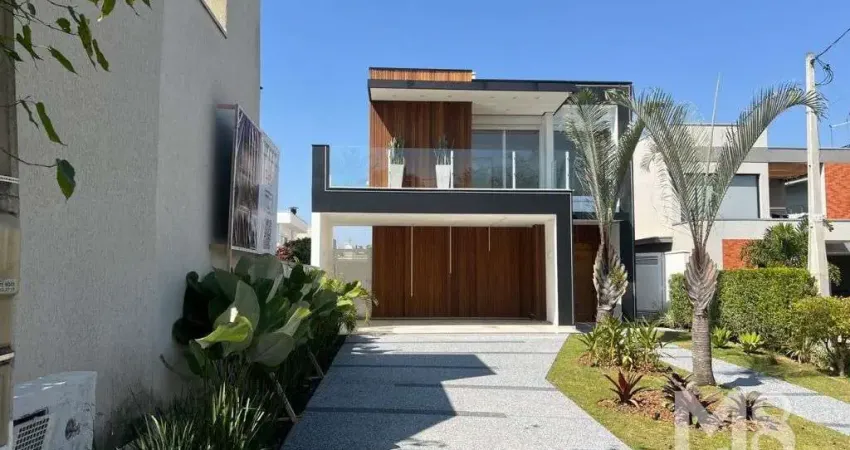 Casa com 3 dormitórios à venda, 280 m² por R$ 2.700.000 - Fazenda Rodeio - Mogi das Cruzes/SP