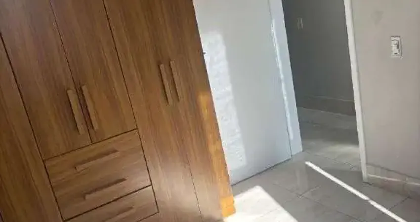 Casa com 2 dormitórios à venda, 70 m² por R$ 260.000 - Jardim Layr - Mogi das Cruzes/SP