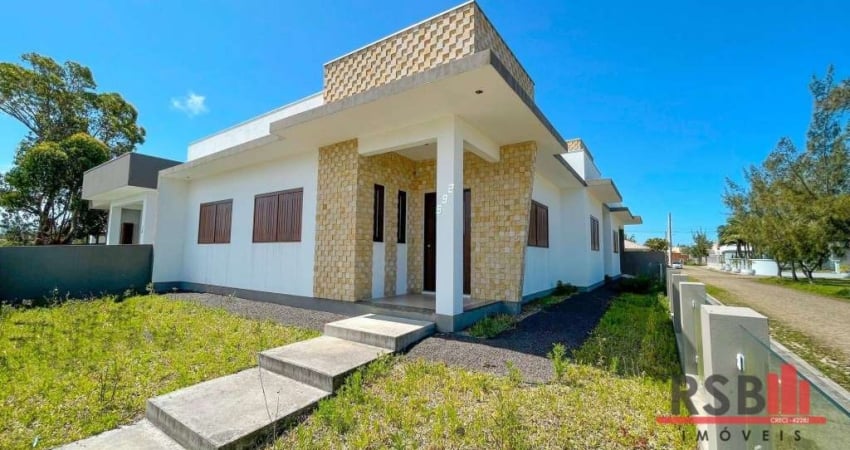 Casa com 3 dormitórios à venda, 150 m² por R$ 690.000,00 - Bellatorres - Passo de Torres/SC