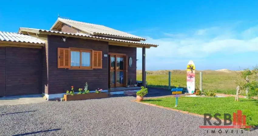 Casa com 2 dormitórios à venda, 90 m² por R$ 390.000,00 - Tapera - Passo de Torres/SC