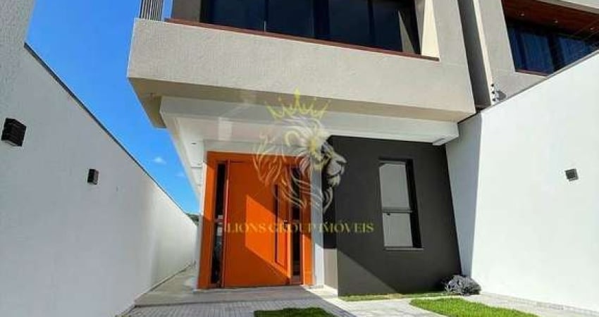 Espetacular Sobrado à venda no bairro São Francisco de Assis emCamboriú, com 03 suites e piscina