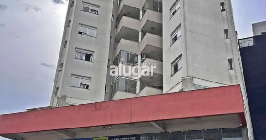 Apartamento com 3 quartos para alugar na Rua Os Dezoito do Forte, São Pelegrino, Caxias do Sul