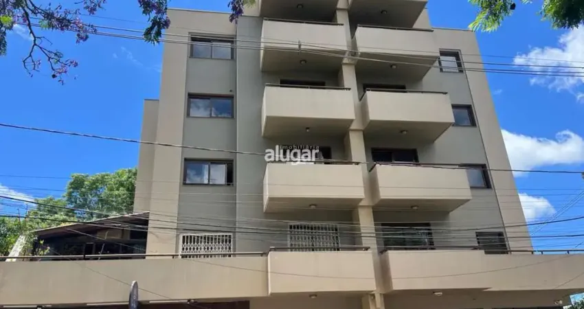 Cobertura com 3 quartos para alugar na Rua Pedro Tomasi, Exposição, Caxias do Sul