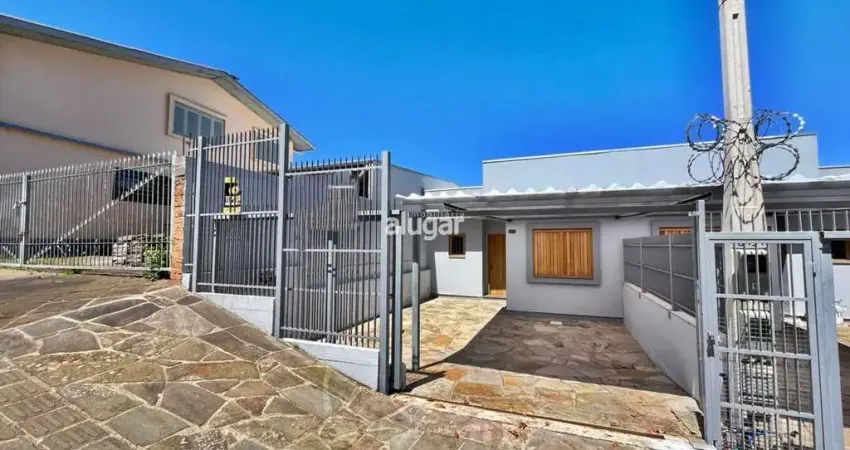 Casa com 2 quartos para alugar na Rua João Prataviera, Santa Lúcia, Caxias do Sul