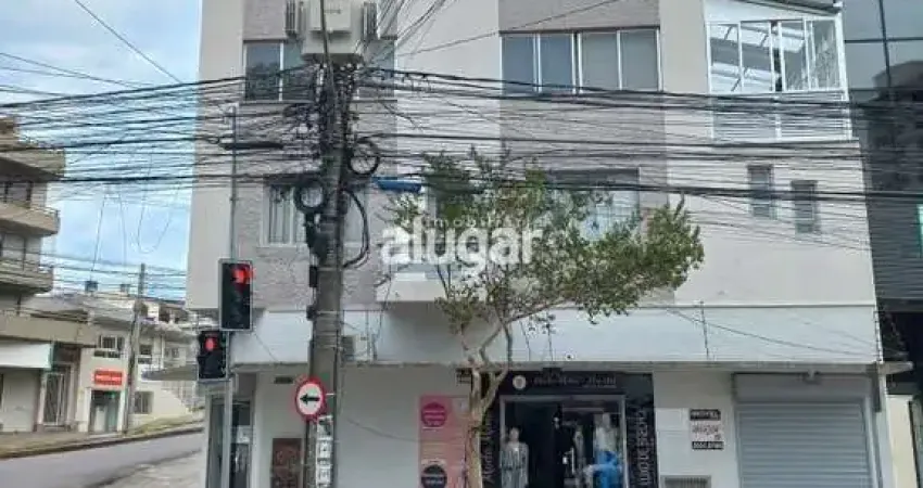 Sala comercial para alugar na Rua Moreira César, Pio X, Caxias do Sul