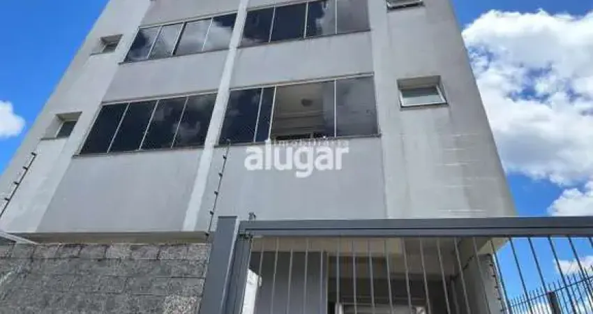 Apartamento com 2 quartos para alugar na Rua Anuccio Ungaretti, Sagrada Família, Caxias do Sul