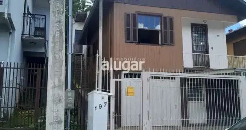 Casa com 1 quarto para alugar na Rua Vinte e Um de Abril, Cruzeiro, Caxias do Sul