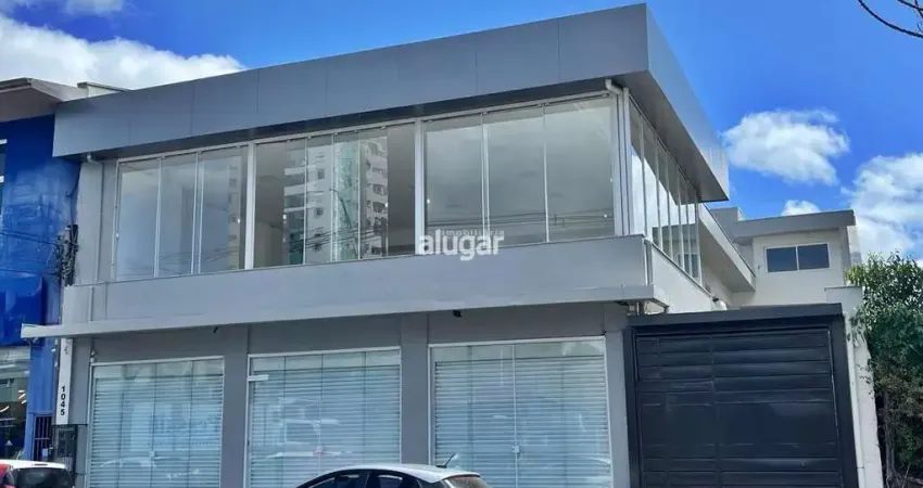 Casa com 3 quartos para alugar na Avenida França, Bela Vista, Caxias do Sul
