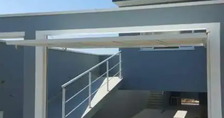 Casa para Venda em Arujá, Jardim Planalto, 3 dormitórios, 1 suíte, 2 banheiros, 4 vagas