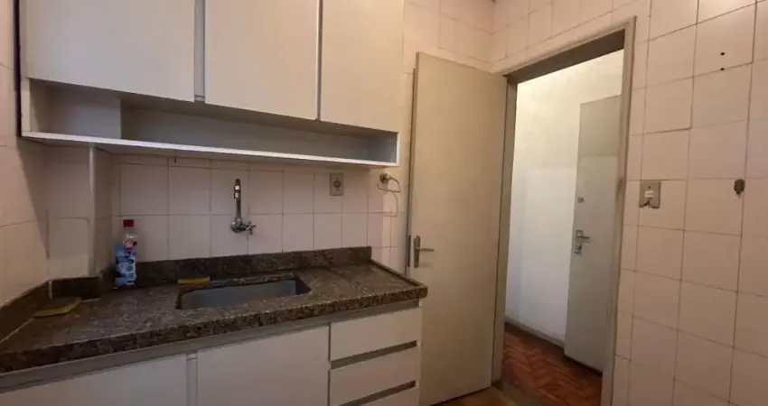 Apartamento a venda na quadra da praia 01 dormitório