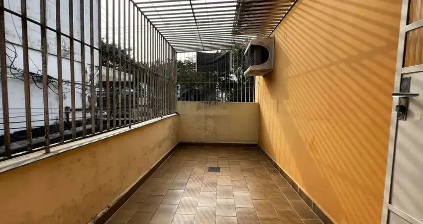 Casa com 3 quartos à venda no Embaré, Santos 