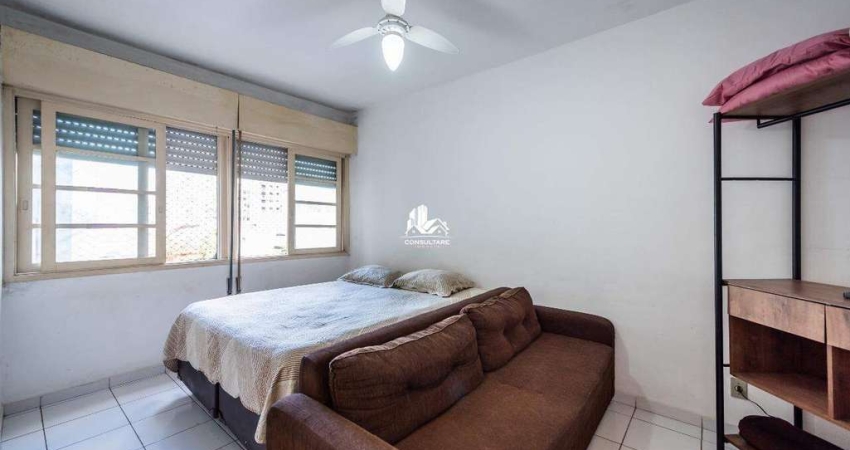 Kitnet mobiliado para alugar, R$ 2.400,00 pacote. Predio frente mar