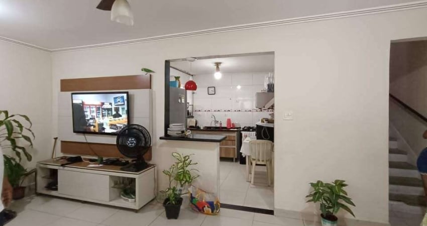 Casa com 2 quartos à venda no Macuco, Santos 