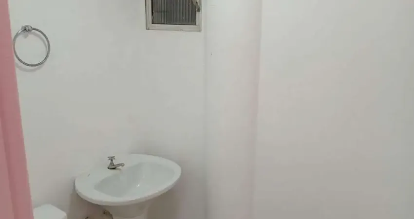 Casa com 3 quartos, Vila Mathias, Santos - R$ 800 mil, Cod: 27253