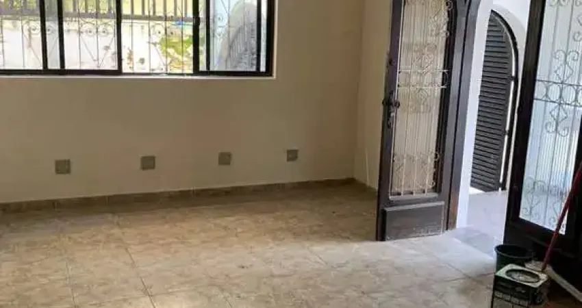 Casa com 4 quartos à venda na Rua Colômbia, Boqueirão, Santos