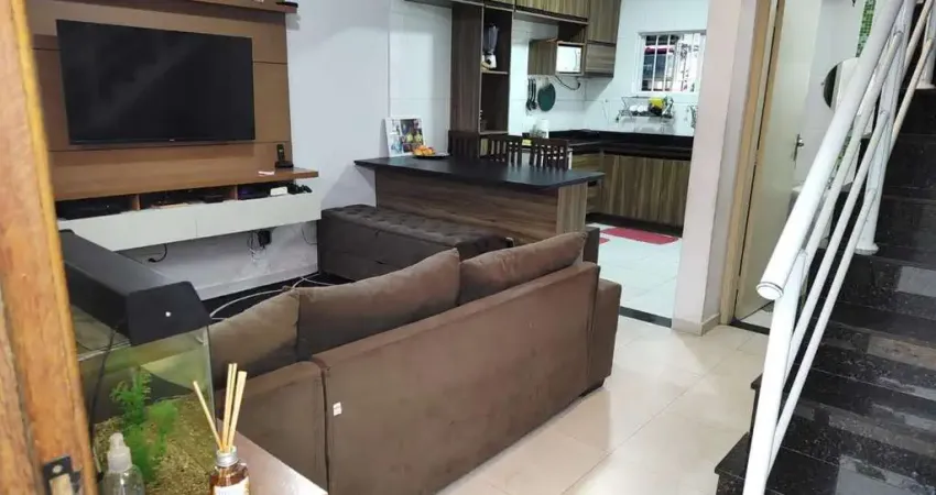 Casa com 2 quartos à venda na Vila Voturua, São Vicente 