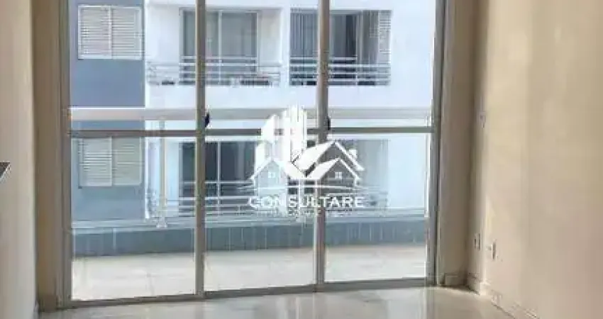 Apartamento de 2 quartos em prédio com lazer no bairro do Boqueirão. REF 5180 ADM
