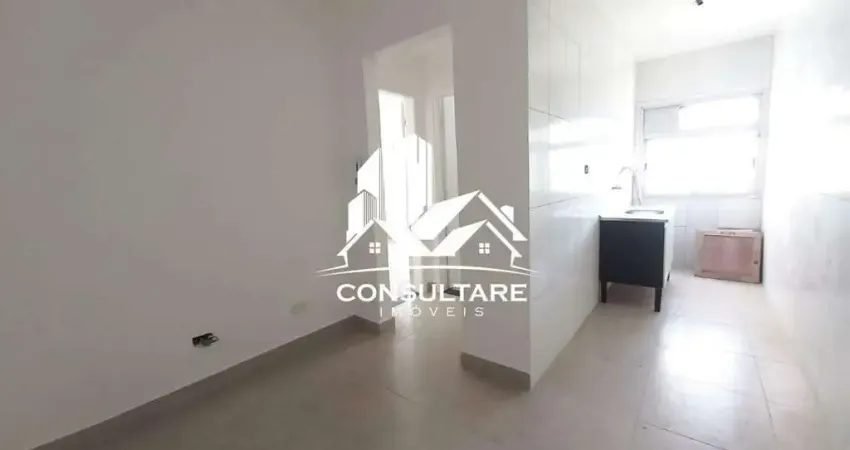 Apartamento Living amplo localizado no Bairro Gonzaguinha em São Vicente/SP., 45m², uma quadra da praia.