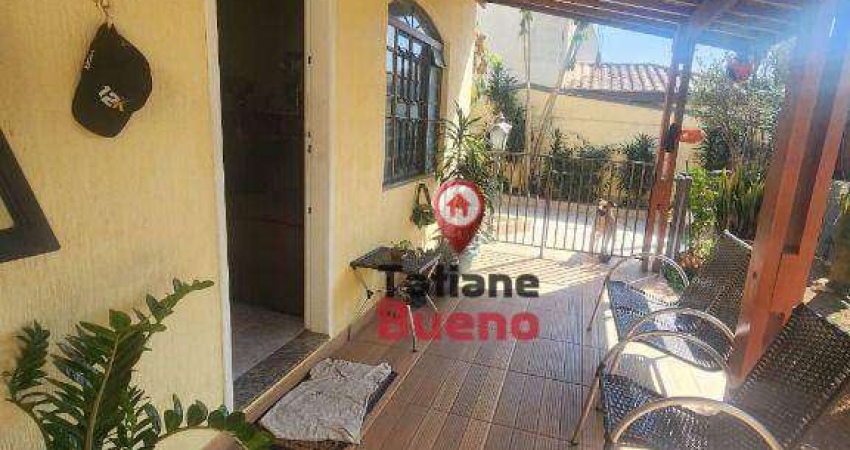 Casa com 3 dormitórios e edícula nos fundos à venda, 180 m² - Jardim Satélite - São José dos Campos/SP