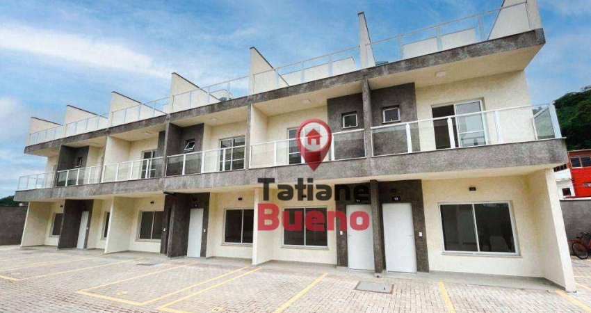 Sobrado com 2 dormitórios à venda, 84 m² por R$ 480.000 - Centro - Caraguatatuba/SP