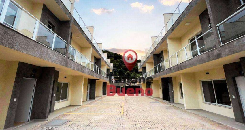 Sobrado com 2 dormitórios à venda, 84 m² por R$ 480.000 - Centro - Caraguatatuba/SP
