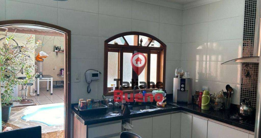 Casa com 1 dormitório à venda, 131 m² por R$ 590.000,00 - Monte Castelo - São José dos Campos/SP