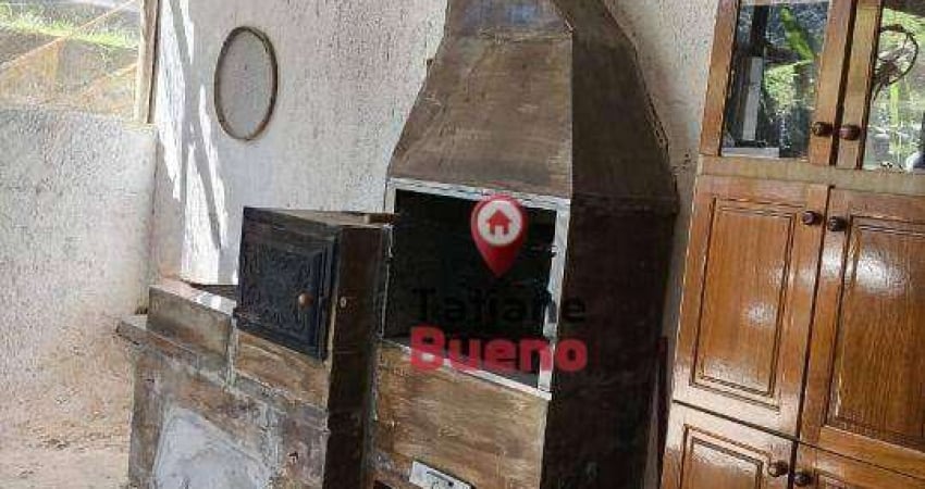 Casa com 1 dormitório à venda, 100 m² por R$ 305.000 - Jardim Uirá - São José dos Campos/SP