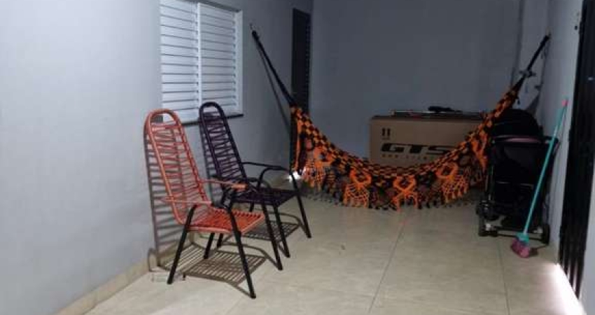 Casa para Venda em Uberlândia, Custódio Pereira, 5 dormitórios, 2 banheiros, 2 vagas