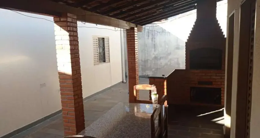 Casa para Venda em Uberlândia, Cidade Jardim, 3 dormitórios, 1 suíte, 1 banheiro, 2 vagas