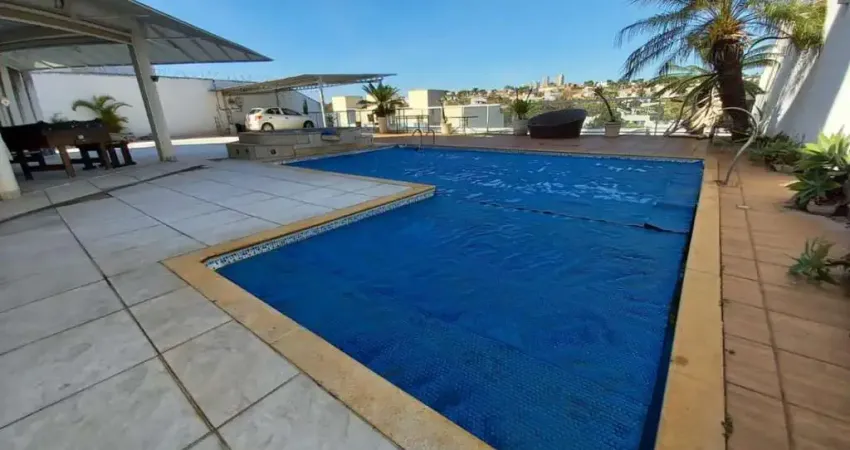 Casa para Venda em Uberlândia, Vigilato Pereira, 5 dormitórios, 3 suítes, 7 banheiros, 9 vagas