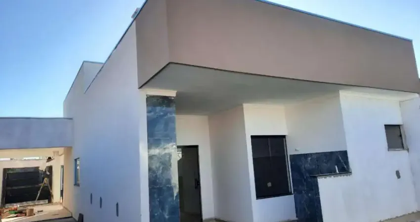 Casa para Venda em Uberlândia, Minas Gerais, 3 dormitórios, 1 suíte, 1 banheiro, 2 vagas