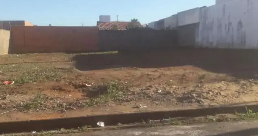 Terreno à venda na Rua Stela Aparecida de Faria, Shopping Park, Uberlândia