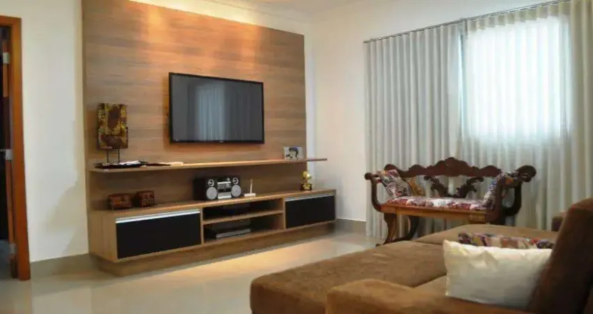 Casa para Venda em Uberlândia, Vigilato Pereira, 4 dormitórios, 3 suítes, 1 banheiro, 2 vagas