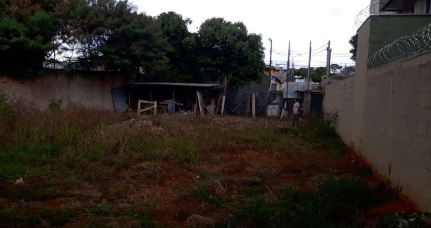 Terreno à venda na Avenida Geraldo Abrão, Santa Luzia, Uberlândia