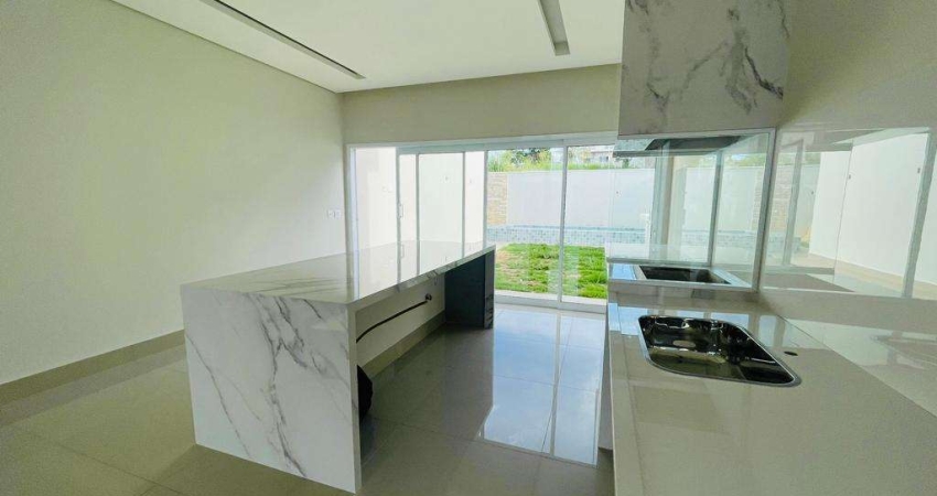 Casa para Venda em Uberlândia, Jardim Inconfidencia, 3 dormitórios, 1 suíte, 1 banheiro, 4 vagas