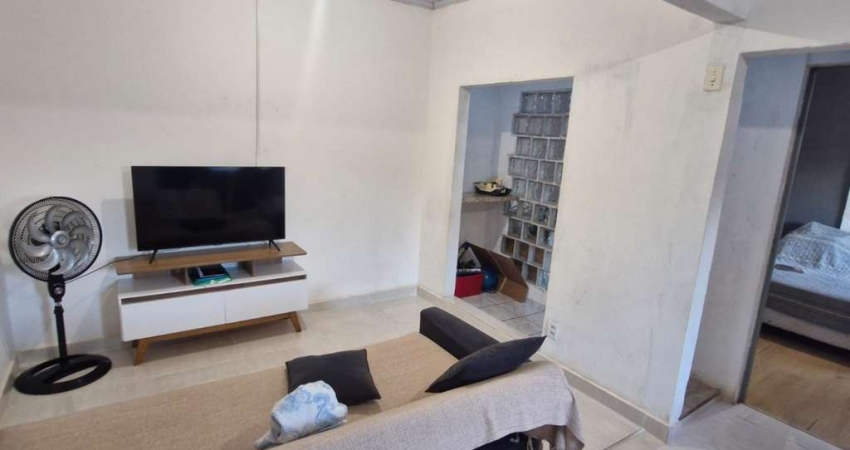Casa para Venda em Uberlândia, Shopping Park, 2 dormitórios, 1 suíte, 1 banheiro, 6 vagas
