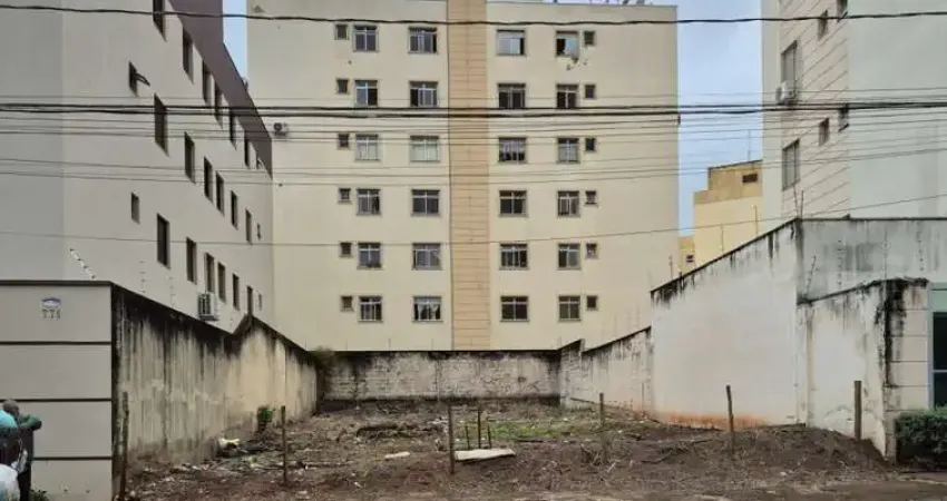 Terreno à venda na Rua da Carioca, Tabajaras, Uberlândia