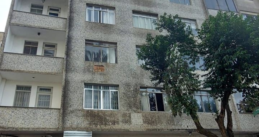 Vende-se excelente apartamento de 2 dorm